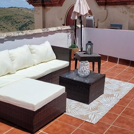 Apartamentos Mirador En La Plaza De Zahara Zahara De La Sierra Kültér fotó