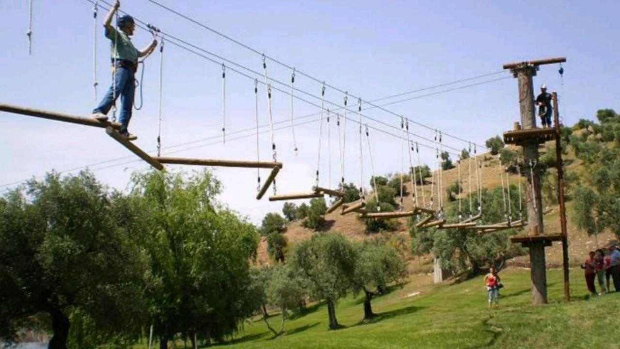 Apartamentos Mirador En La Plaza De Zahara Zahara De La Sierra Kültér fotó